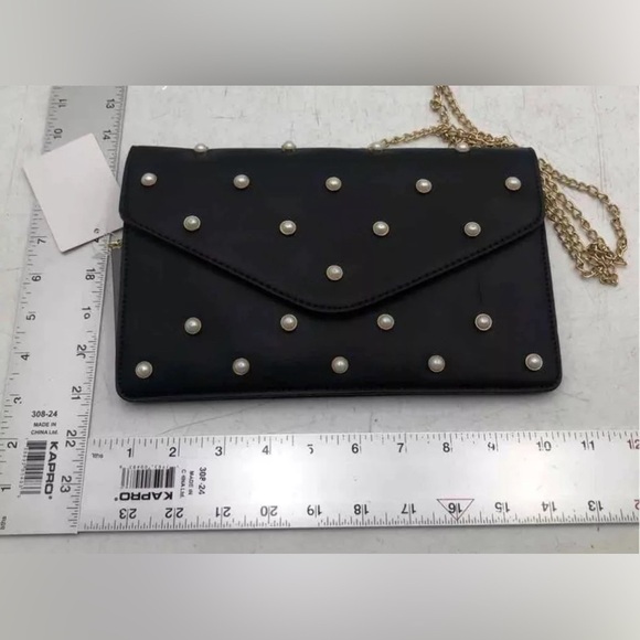 New Lulus Womens Black Leather Classic Chain Strap Clutch Envelope Wallet - Picture 3 of 8